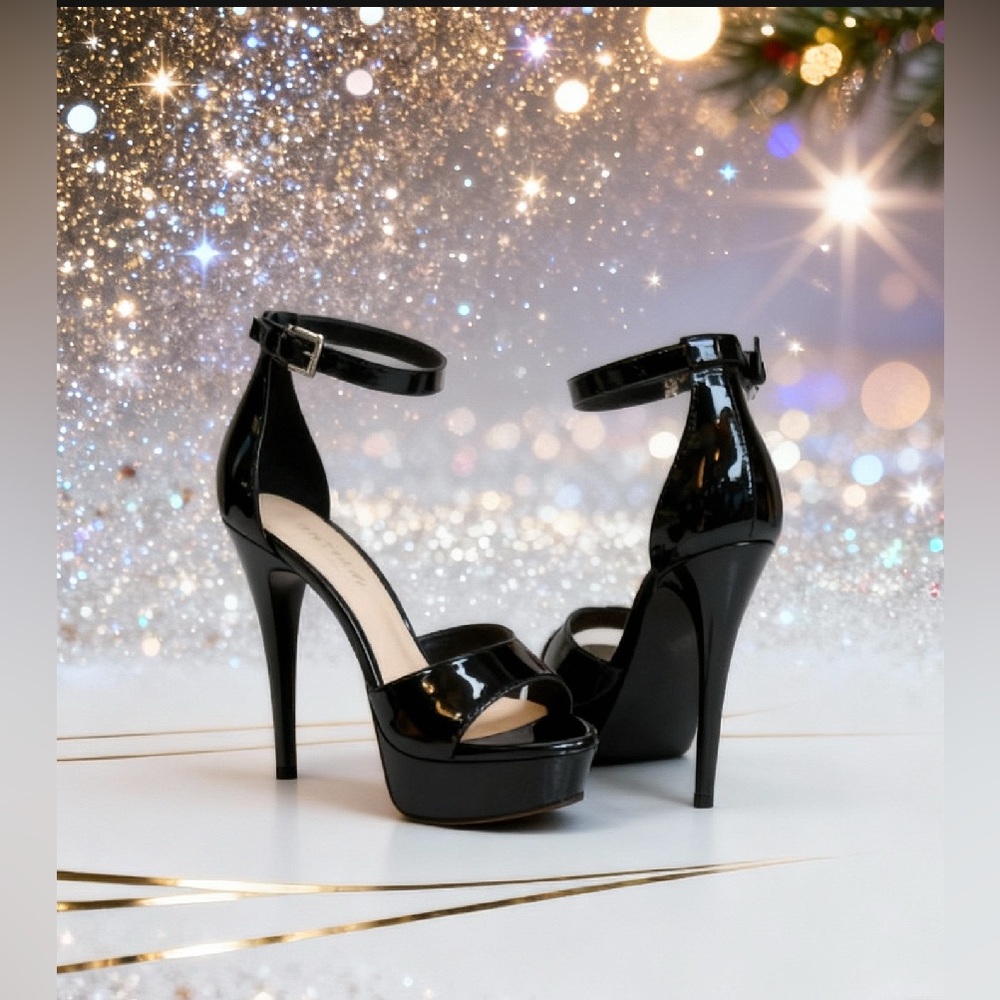 Nine West Decorao Black Patent Synthetic Platform Sandal - Size 8.5